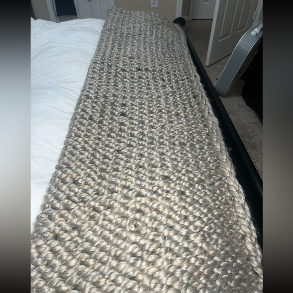Chunky quilt blanket 31inch x 52inch